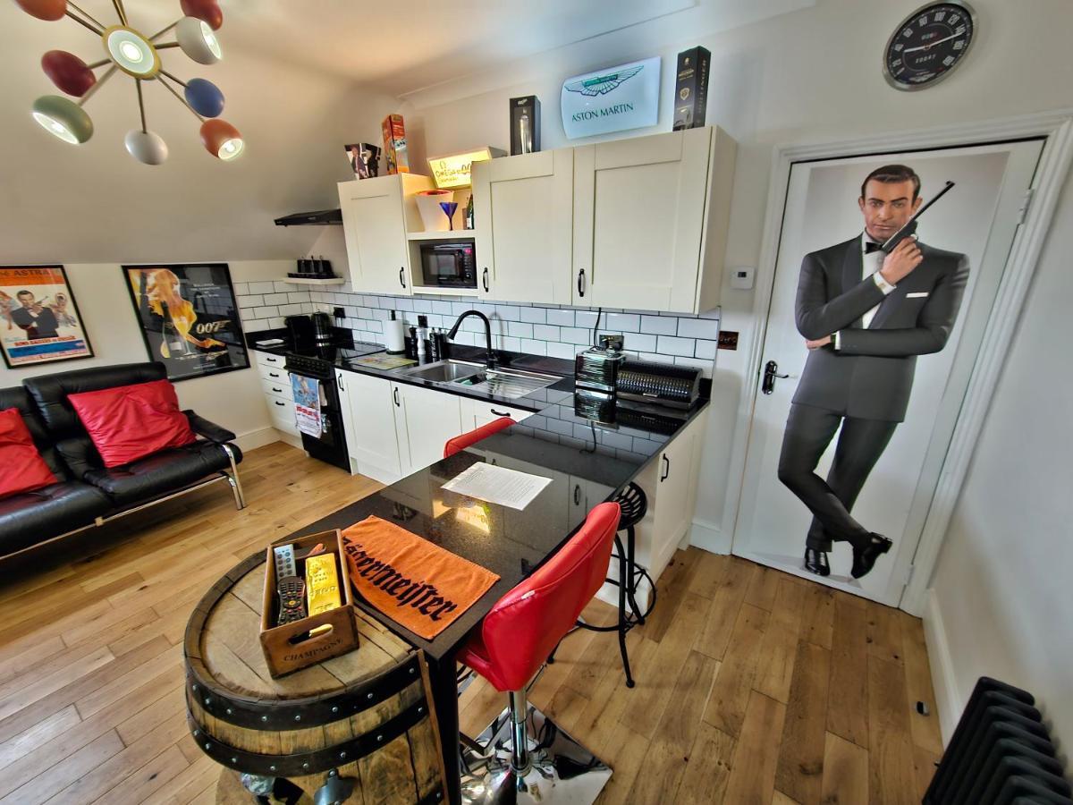 Southsea Royale James Bond 3 Bed Cool Penthouse, Seafront Parking Portsmouth Exterior foto